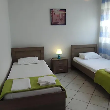 Apartment Roses Rt Skioni Iv *